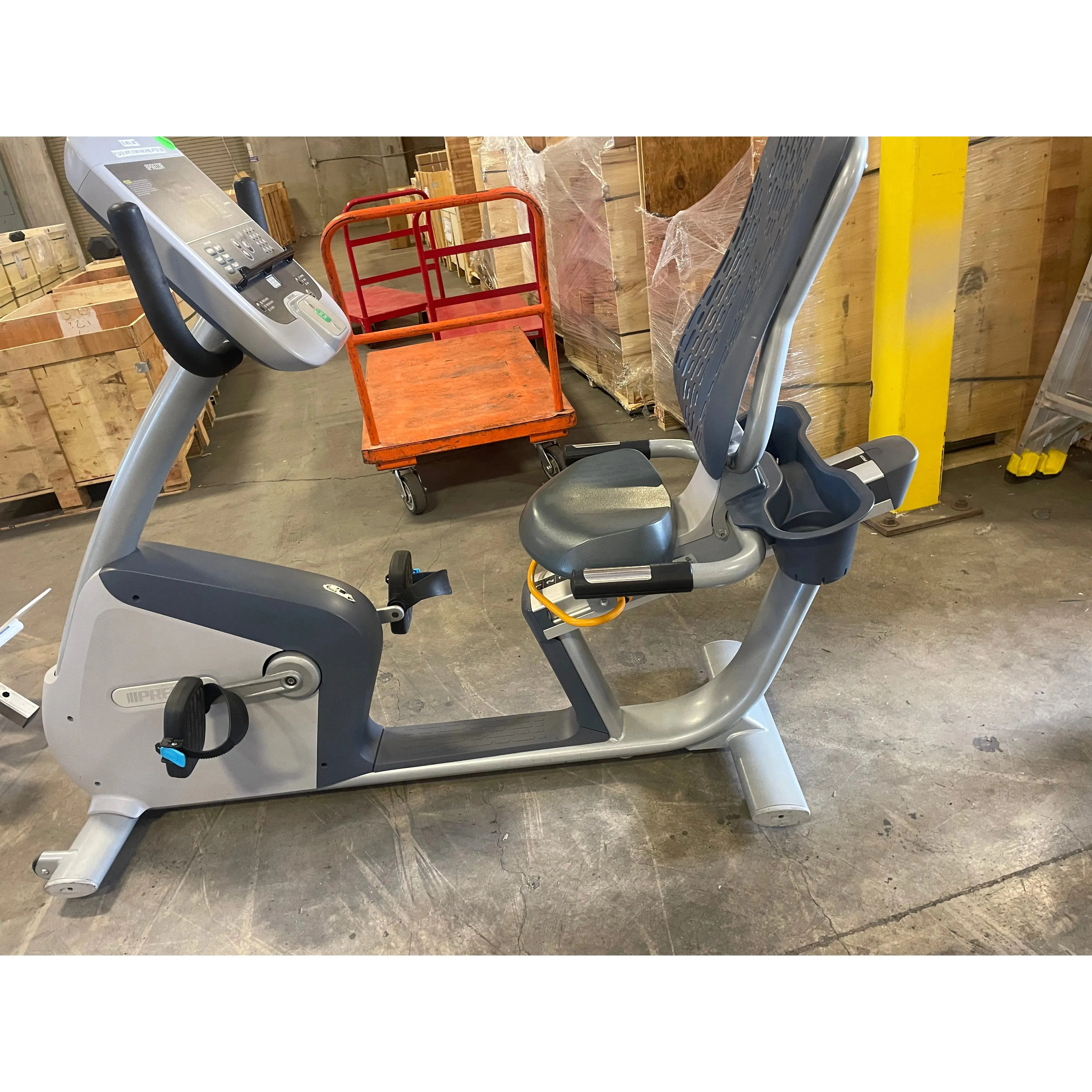 Precor RBK 885 Recumbent Bike (Pre-Owned)